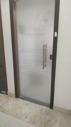 Essence Estética
