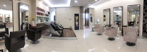Marina Pinheiro Hair Design